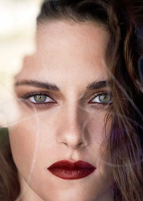 Download Kristen Stewart Praised and Admired Photos