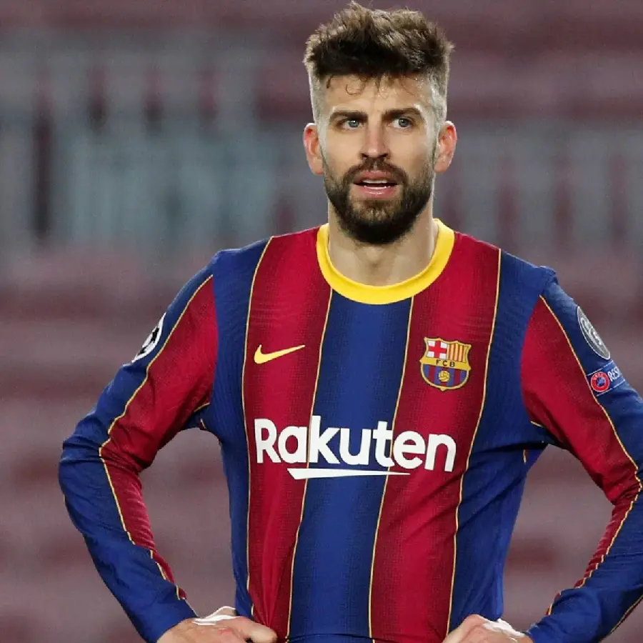 Download Image of Gerard Pique Famous Barcelona Player