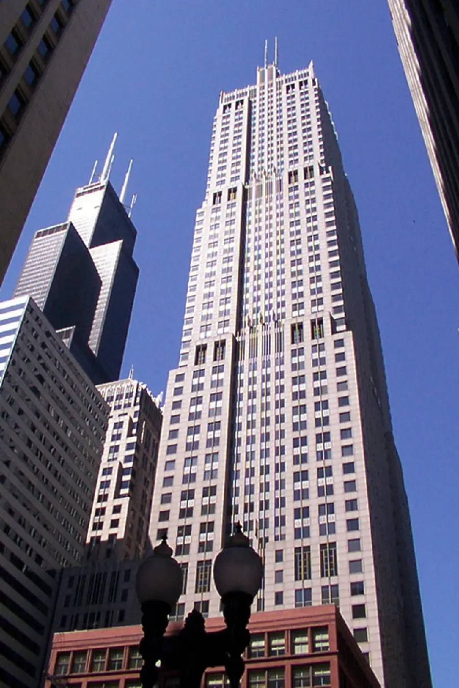 Photo of Franklin Center in Chicago