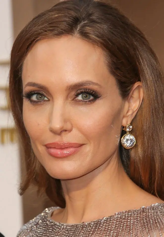 Angelina Jolie Profile Photo for Social Media