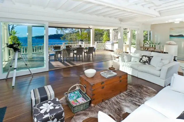 Coastal Interior Design Style for Beach Homes