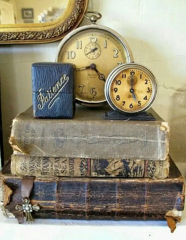 Download High-Quality Image of Time for Reading