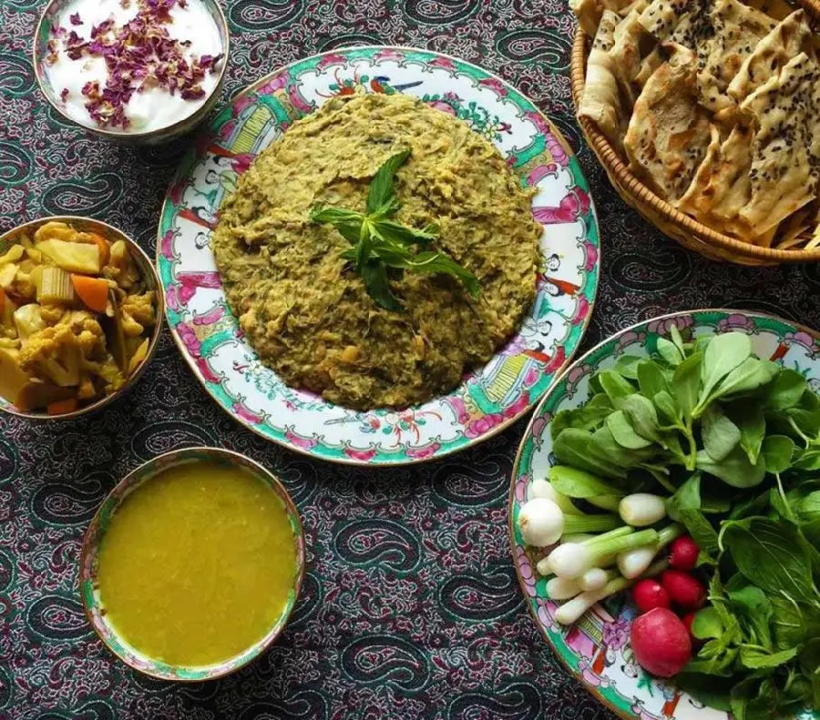 Isfahan Yakhni Beans and Meat High-Quality Photo