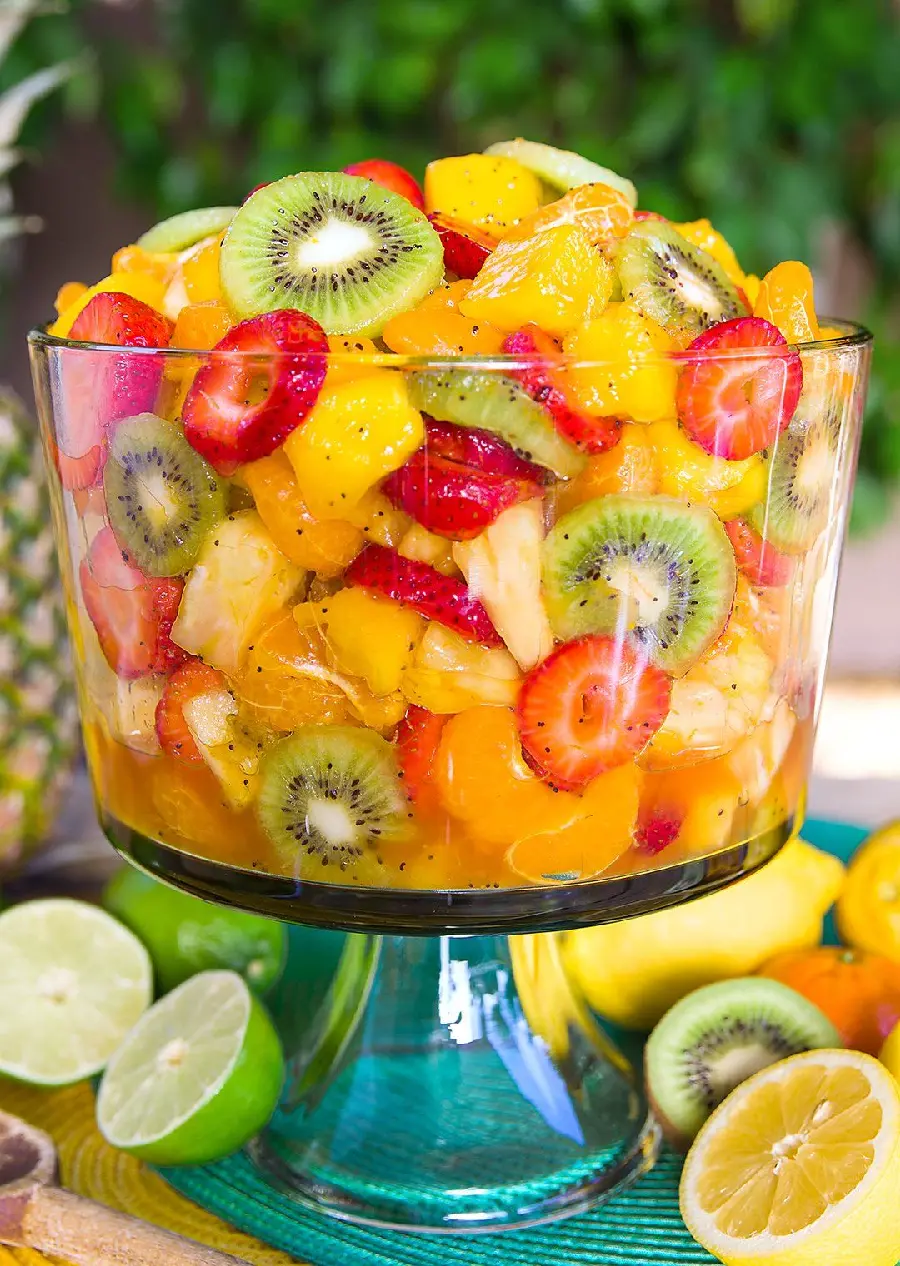 Image and Idea of Arranging Fruit in a Cylindrical Platter