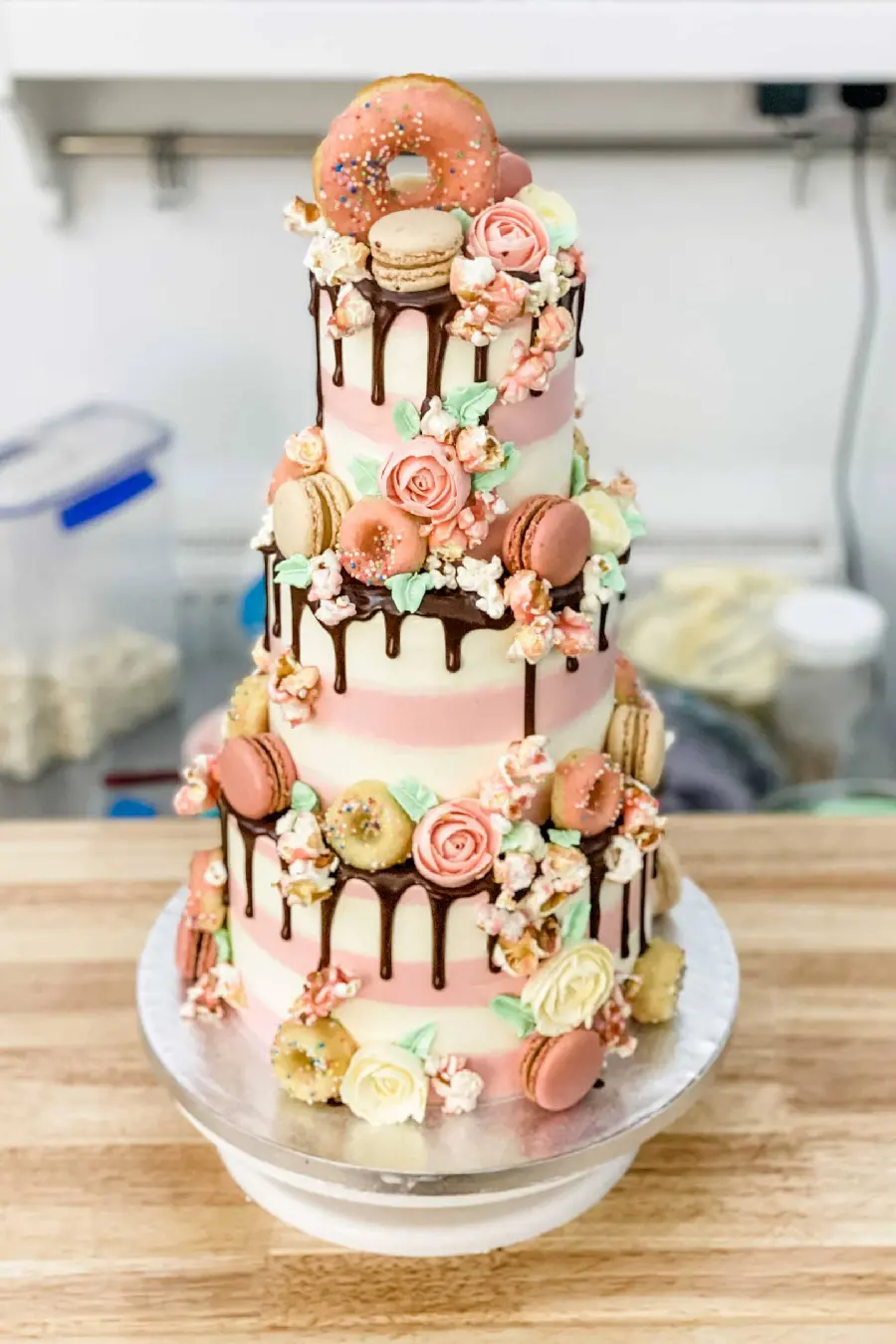 Luxury Birthday Cake Photo