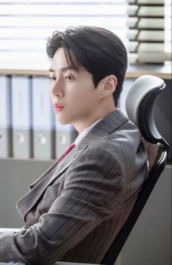 Photo of Kim Seon Ho in Start-Up Drama