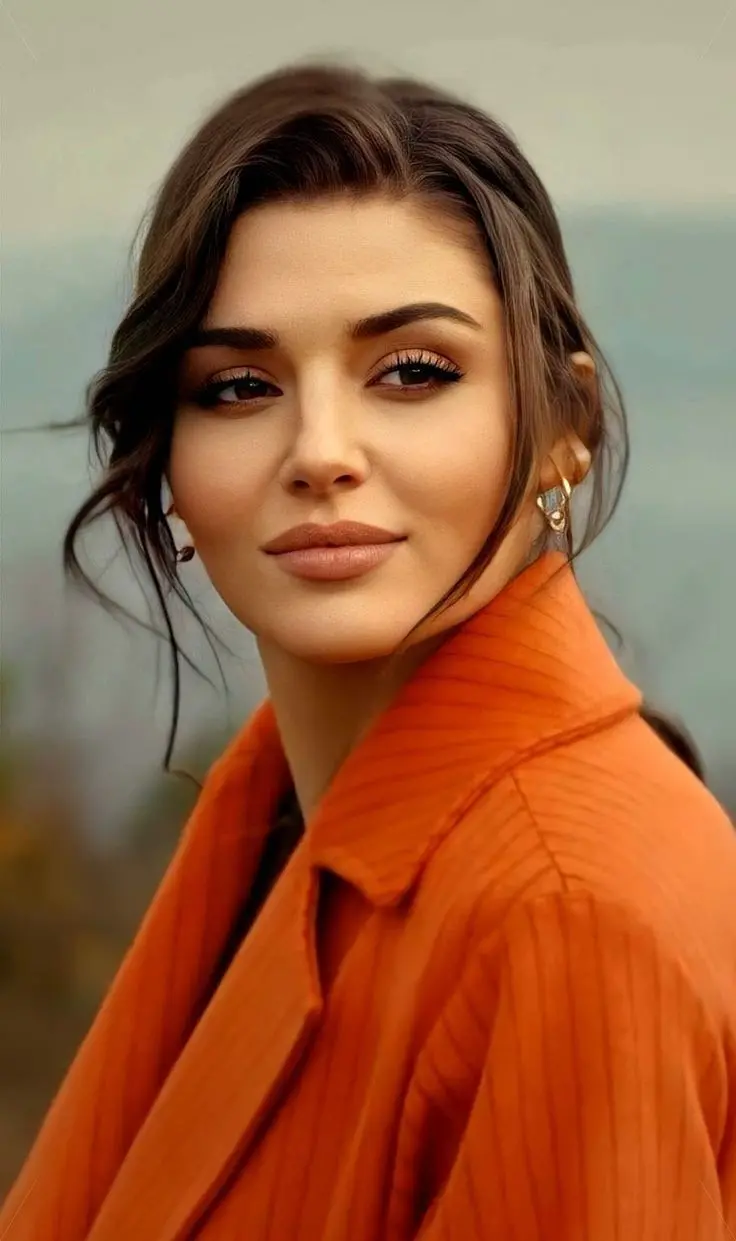 Download Hande Ercel Image High Quality