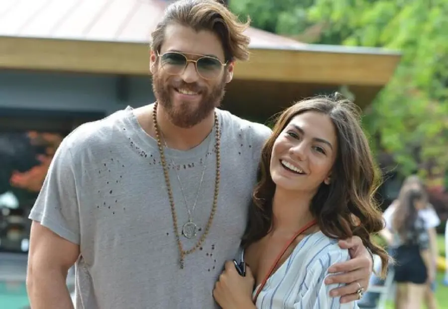 Romantic Image of Can and Sanem