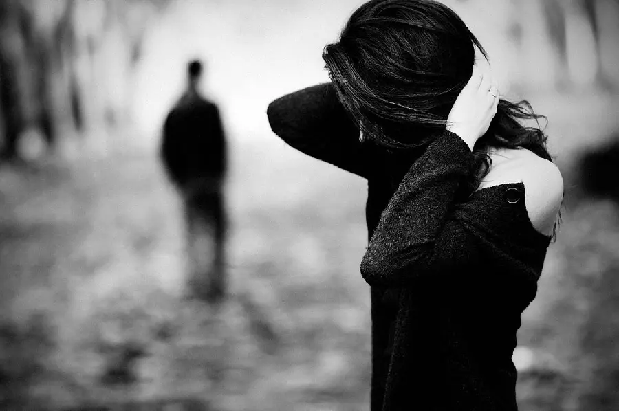 Download Romantic Breakup Profile Picture for Social Media