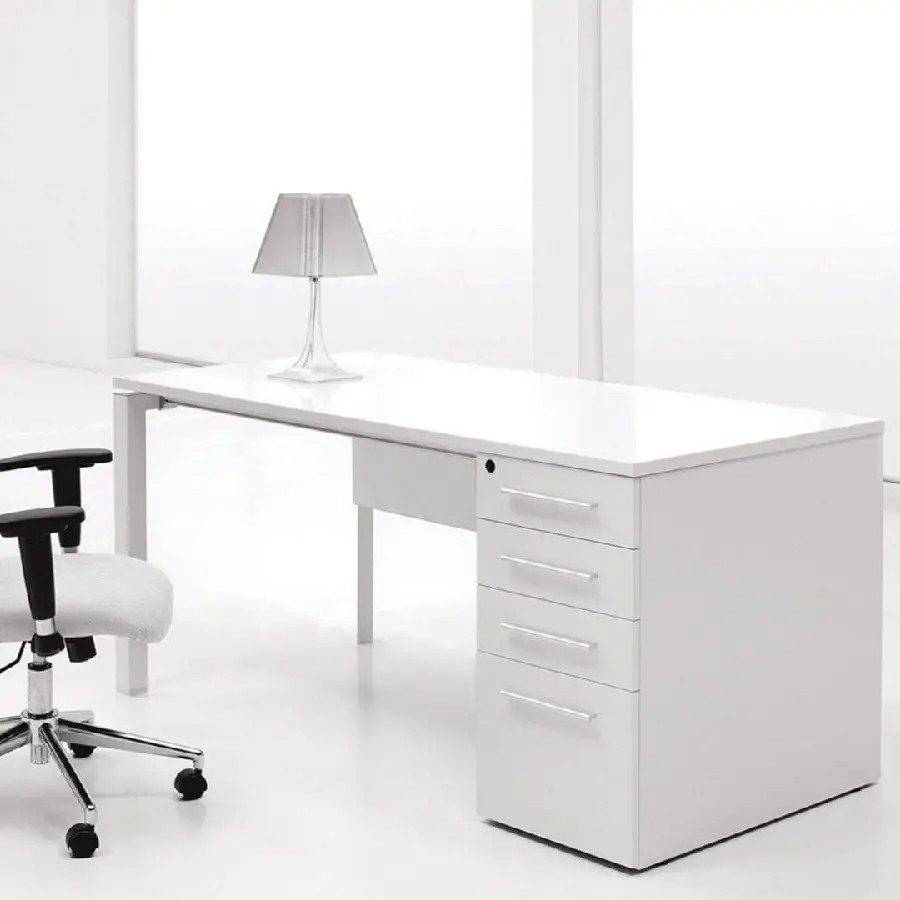 Timeless Desk Design