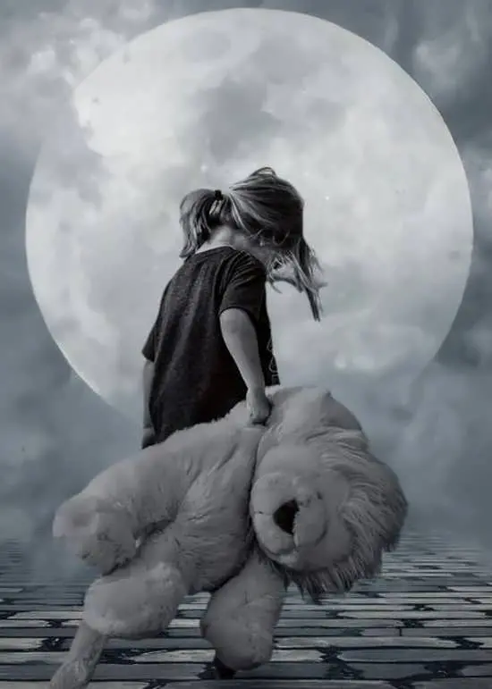 Download Black and White Lonely Girl Image - Perfect for Emotional Posts