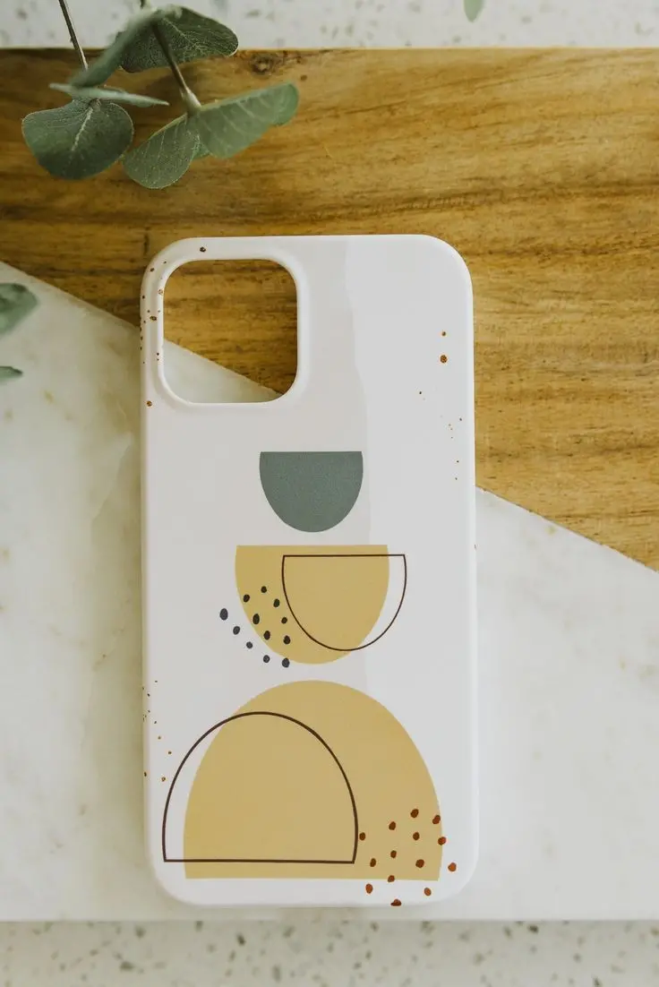Minimalist iPhone Case with Semi-Circle Design