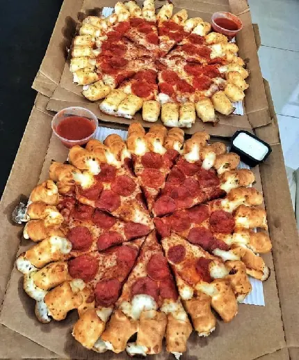 Delicious Pizza Photo for Food Lovers