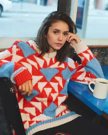 Download New Nina Dobrev Photo