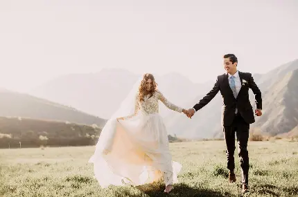 Natural Wedding Pose Ideas for Couples