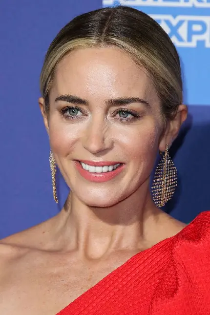 Download Emily Blunt Image Most Incredible Person