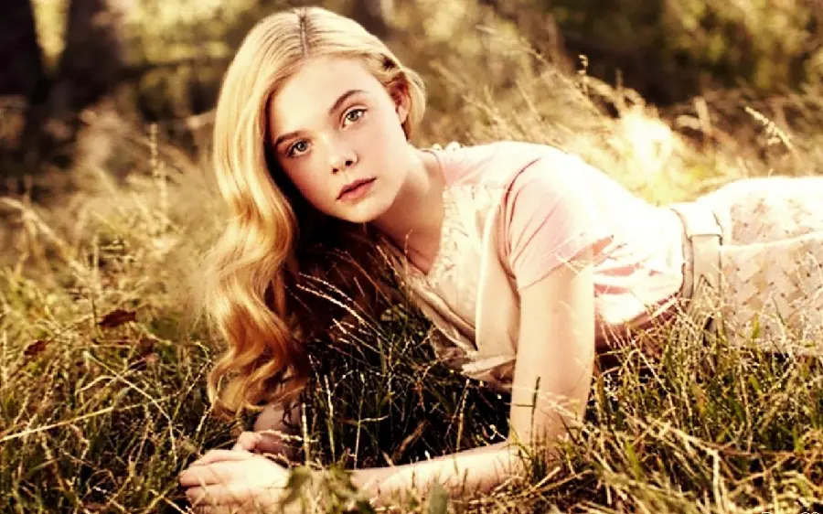 Elle Fanning