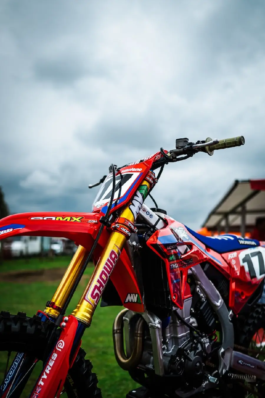 Honda CRF 250 off-road motorcycle wallpaper