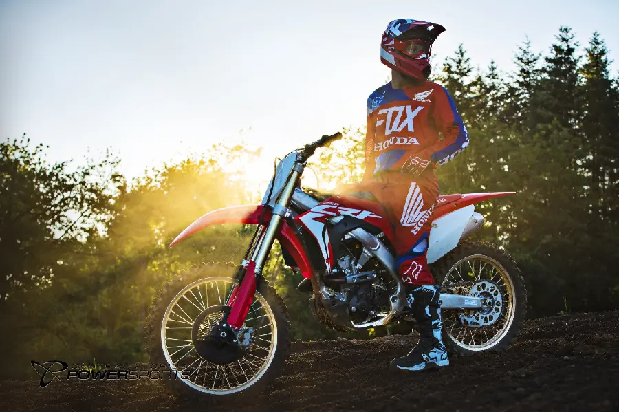 Front view image of Honda CRF 250 engine