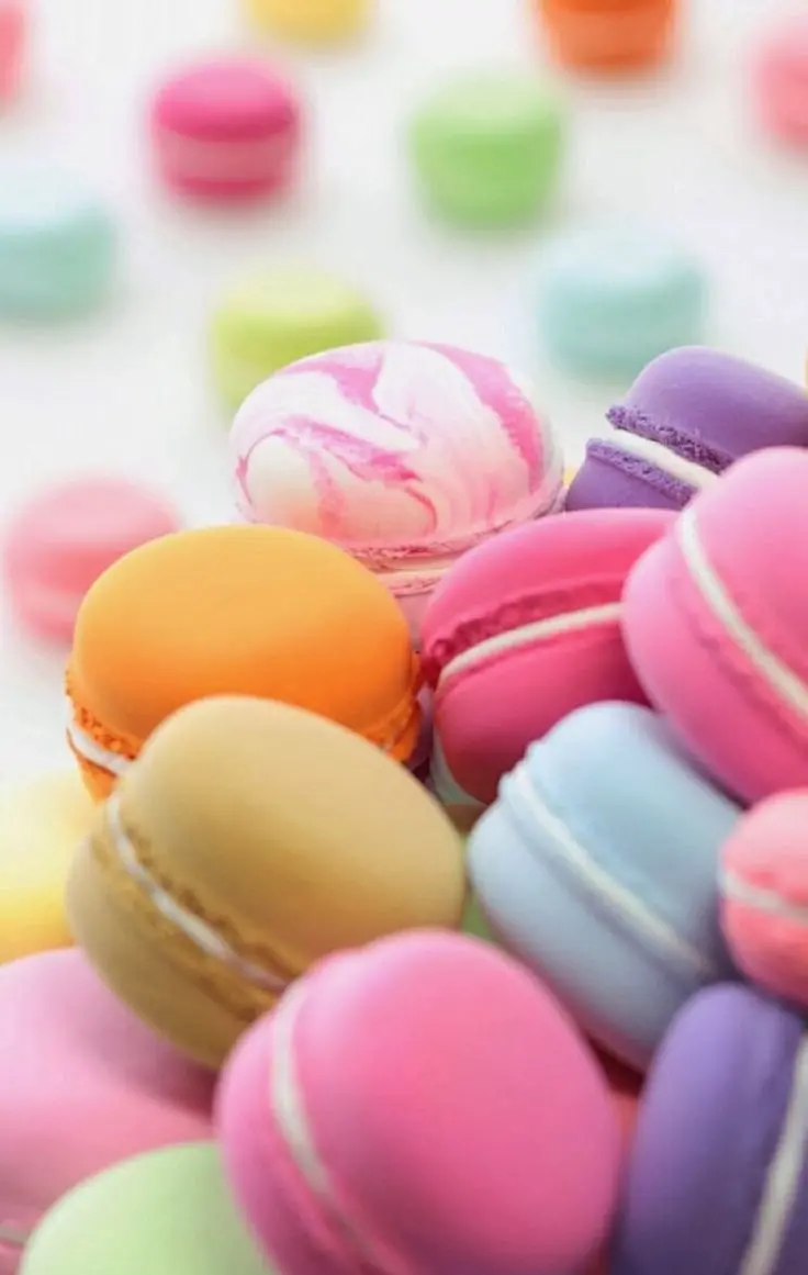 Download wallpaper of colorful cakes in 4K quality