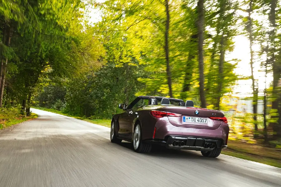 BMW M4 CS 2025
