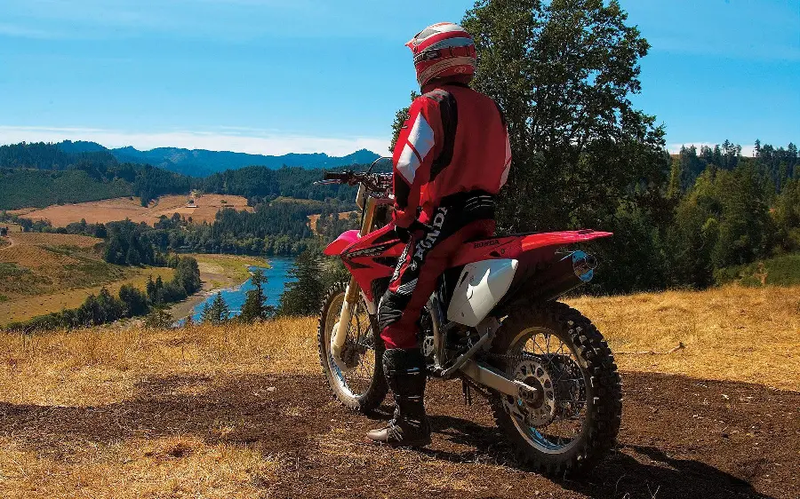 Honda CRF 250 Motorcycle Wallpaper in Professional Competitions