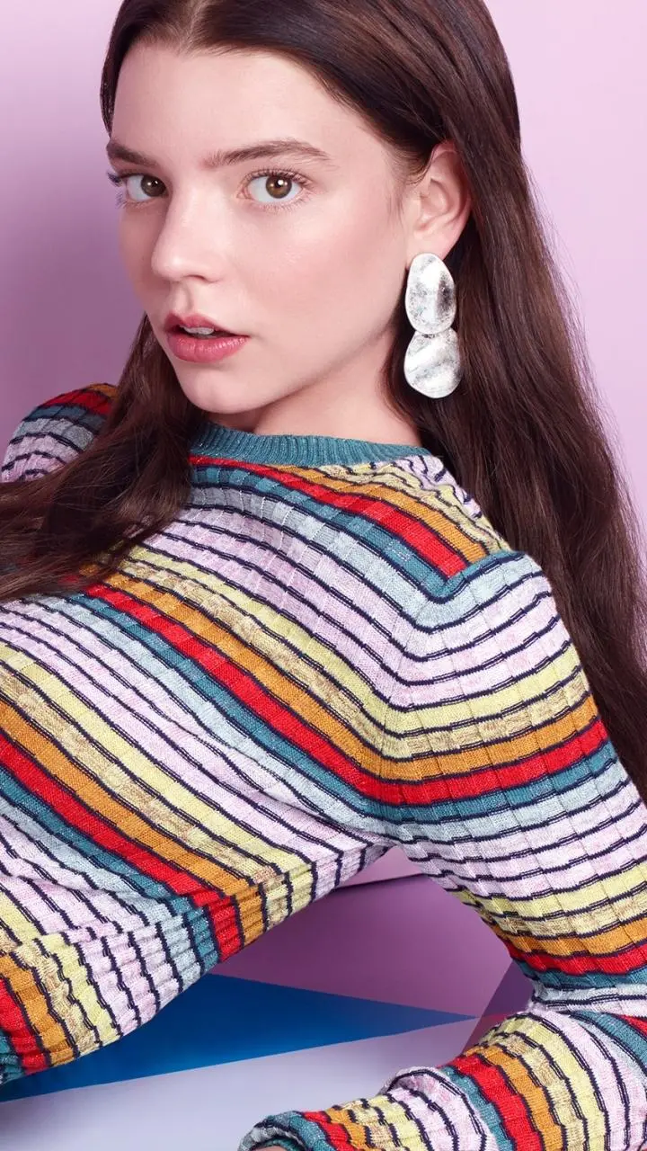 Famous colorful clothes photo of Anya Taylor-Joy