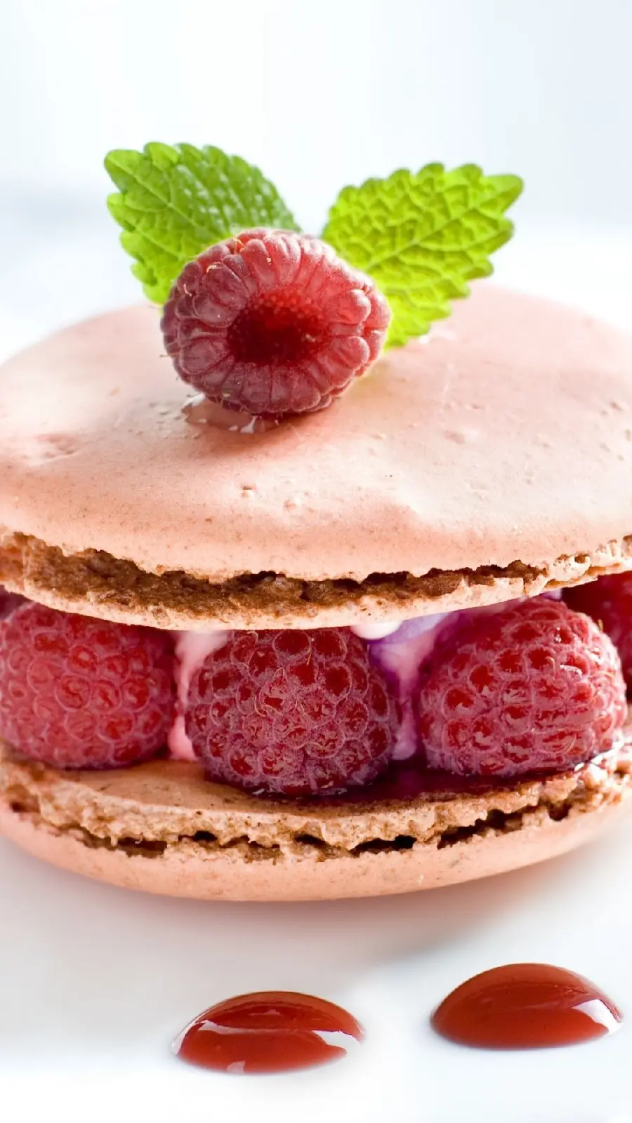 Download 8K wallpaper of special desserts for iPhone background