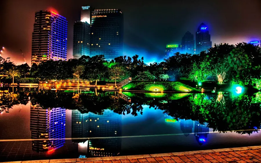 Download neon desktop images of beautiful and spectacular nature