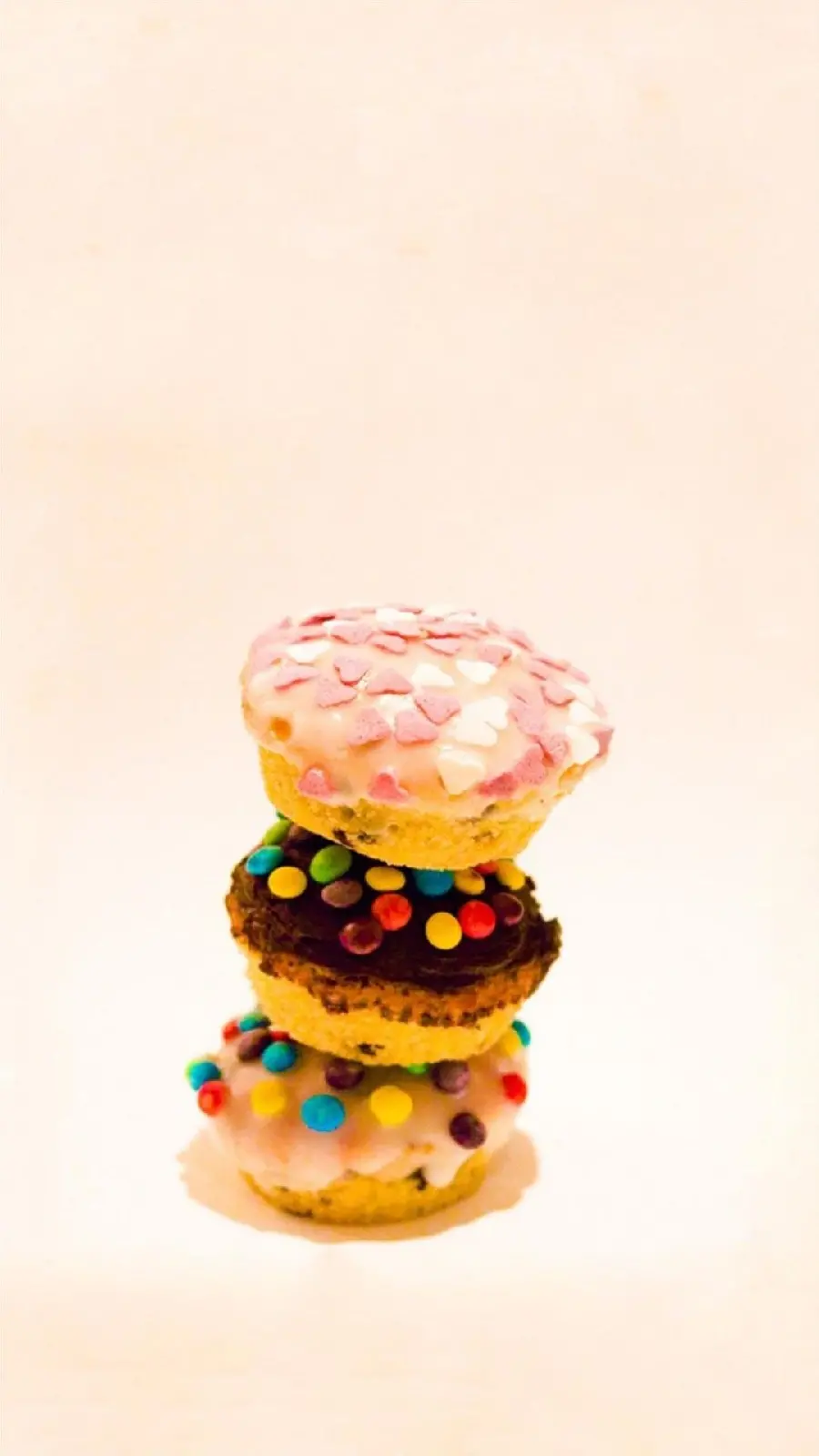Download free wallpaper for iPhone of delicious desserts