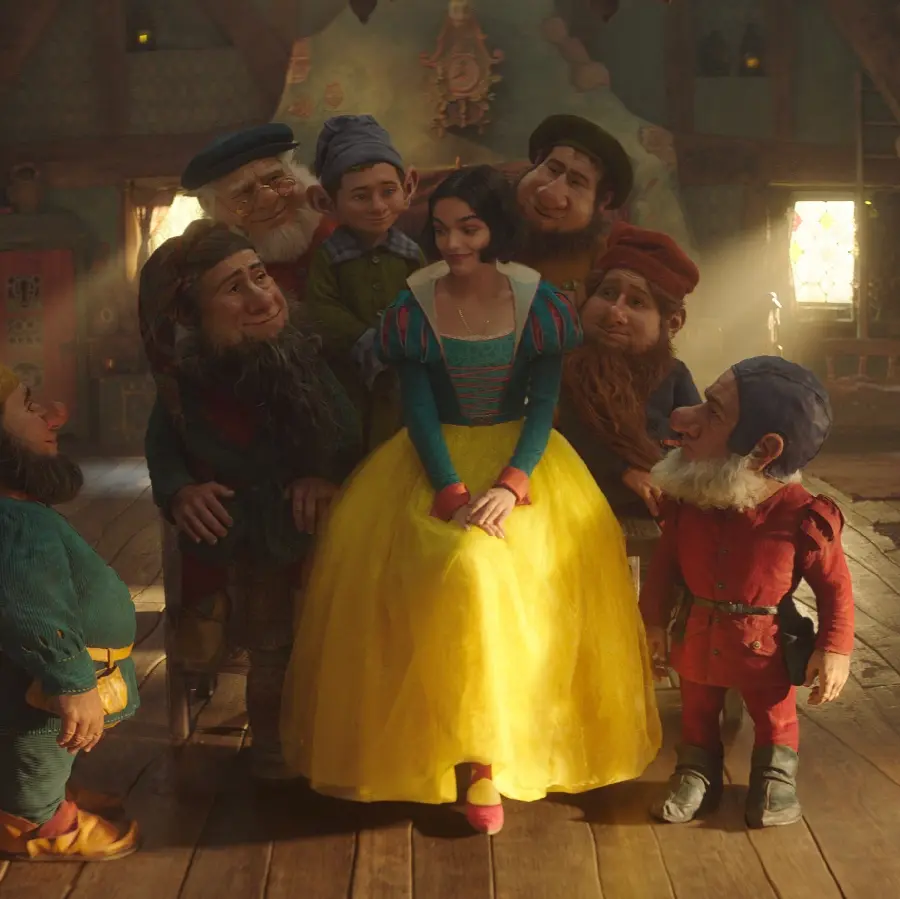 Snow White Movie Images Super Quality