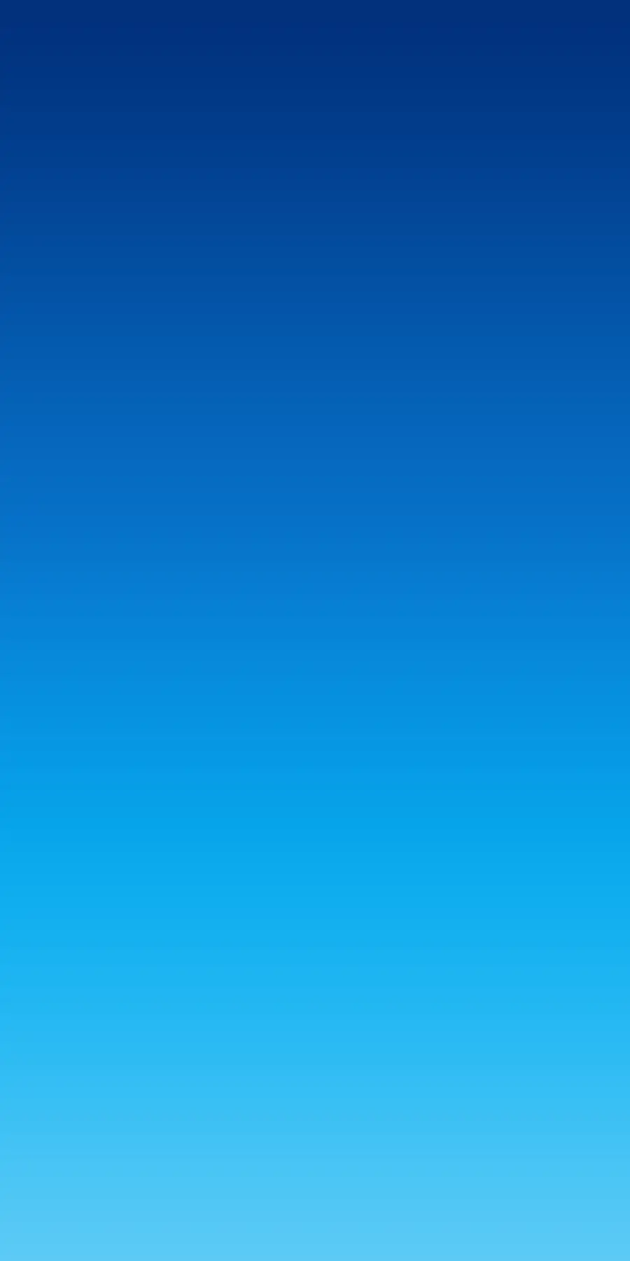 Light blue image with a gentle and natural gradient