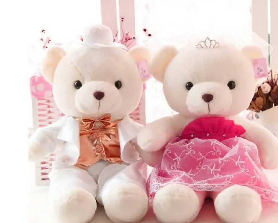 The cutest wallpaper of a cute anime bear in very good quality