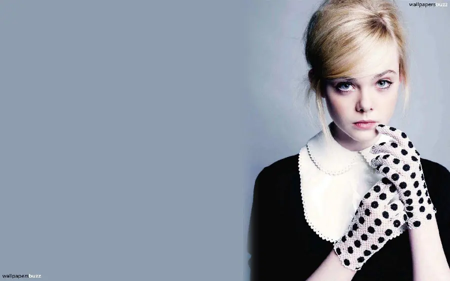 Download Elle Fanning HD Wallpaper
