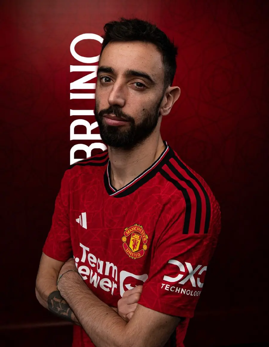 Manchester United wallpaper download new images in HD and 4K quality