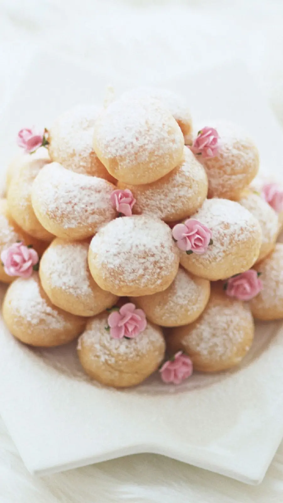 Download free wallpaper of Korean cupcakes for mobile