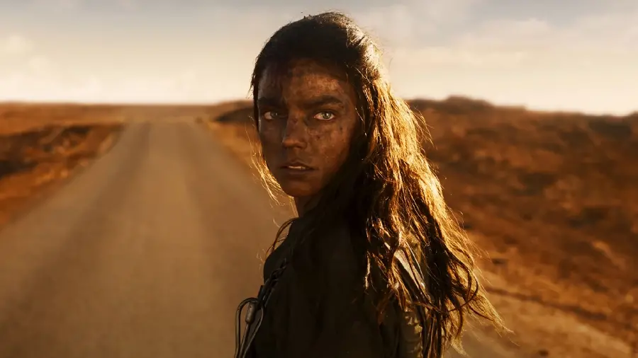 The desert world and the heroes of Furious, the Mad Max saga