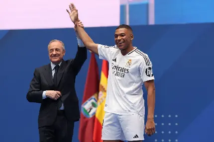 Photo of Kylian Mbappe in Real Madrid next to Florentino Perez