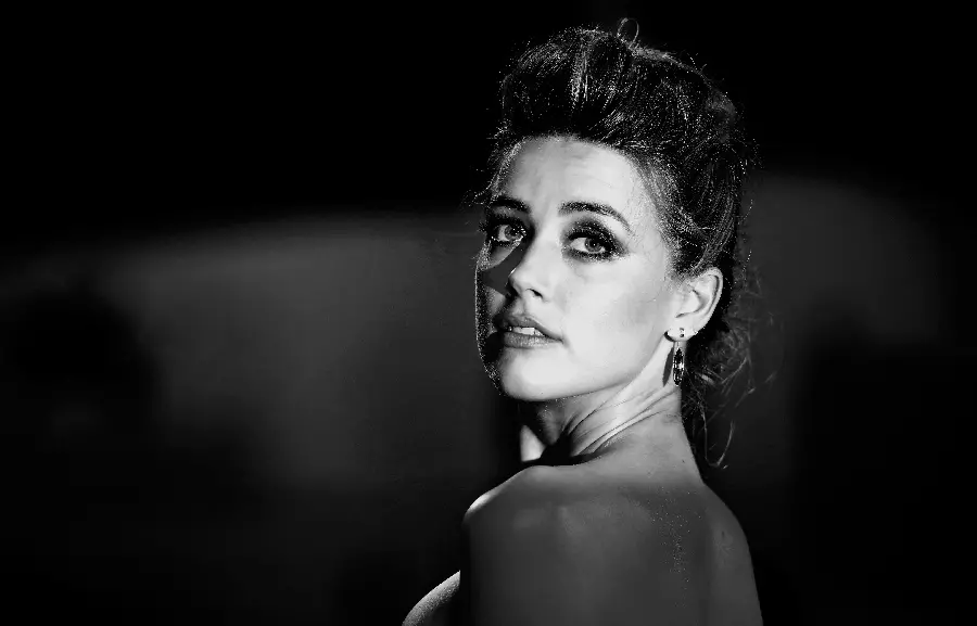 Amber Heard Worlds Most Beautiful Woman Black White Photo HD
