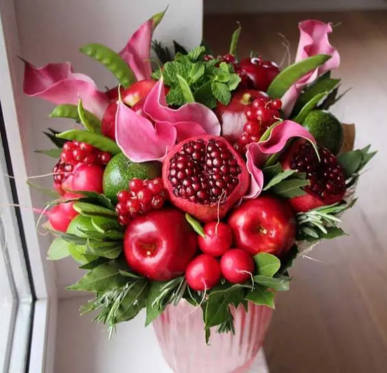 Yalda Night Fruit Bouquet Decoration Ideas