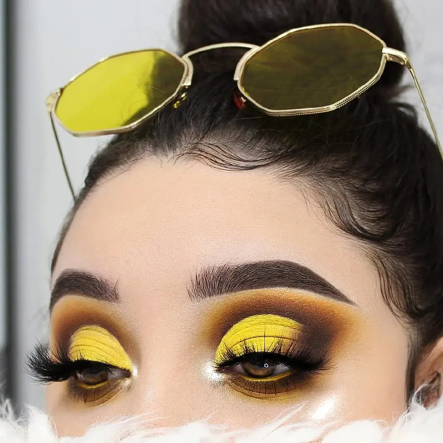 High Quality Eye And Eyebrow Makeup Idea Photo For Career Growth