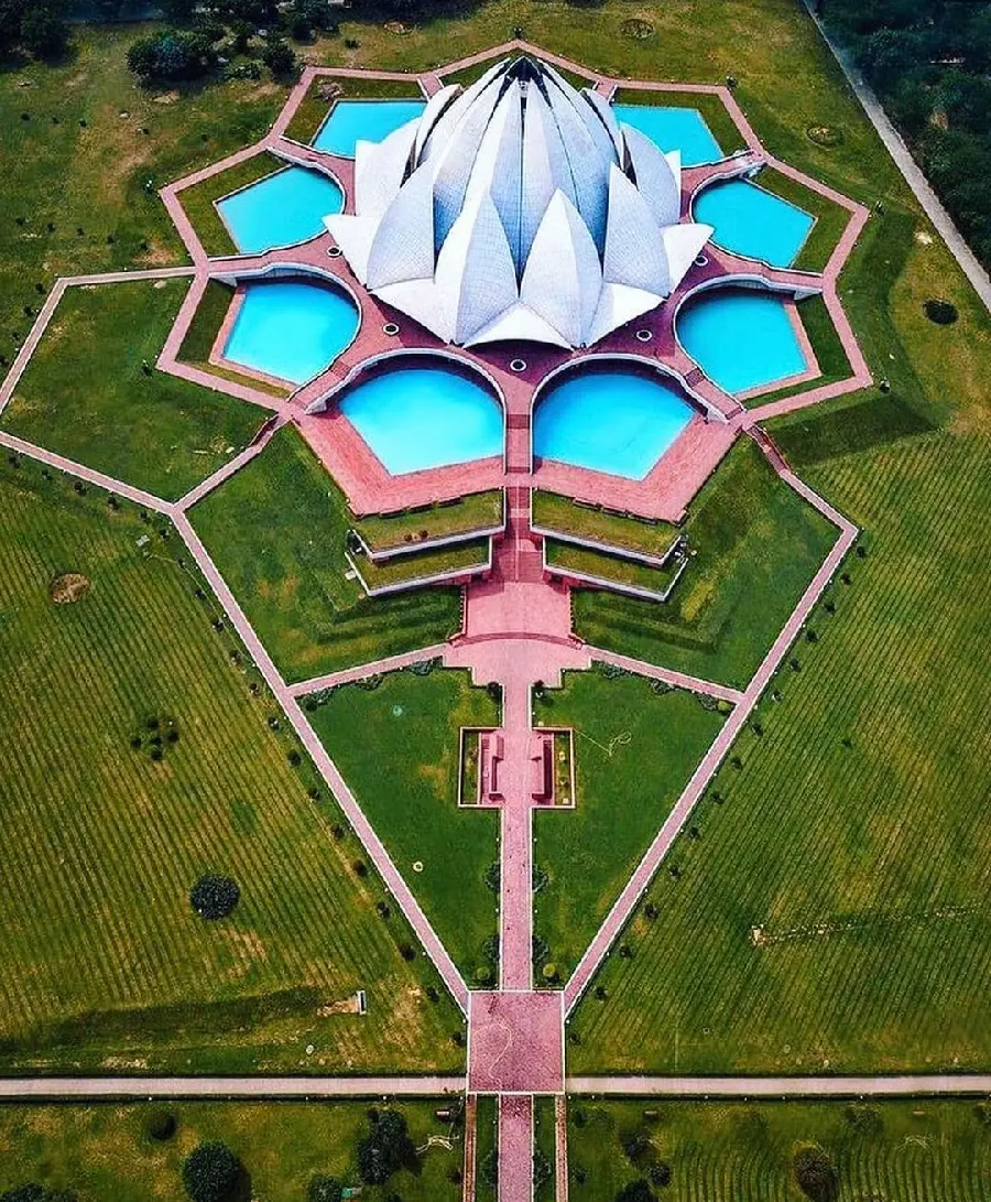 Lotus Temple New Delhi HD Photo Premium