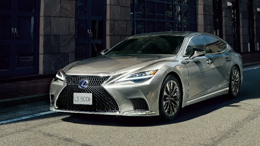 Lexus LS500h sedan photo premium quality