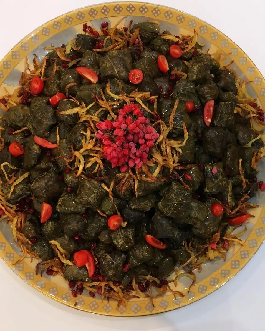 High Quality Delicious Stuffed Leaf Food Photo