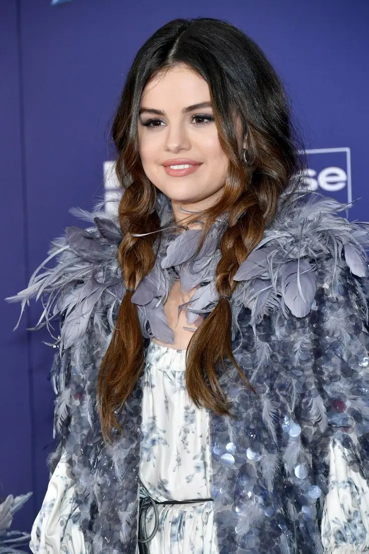 Selena Gomez Background Images For Digital Content