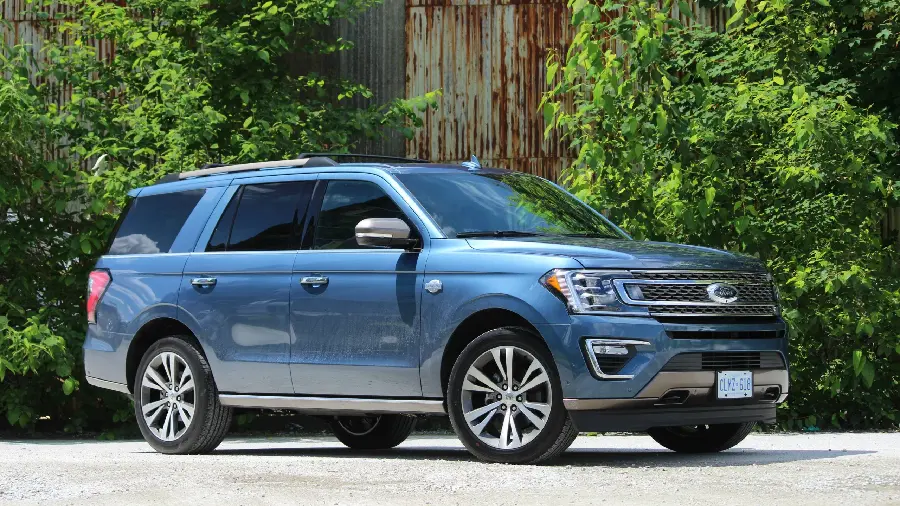 Ford Expedition High Quality Background Image