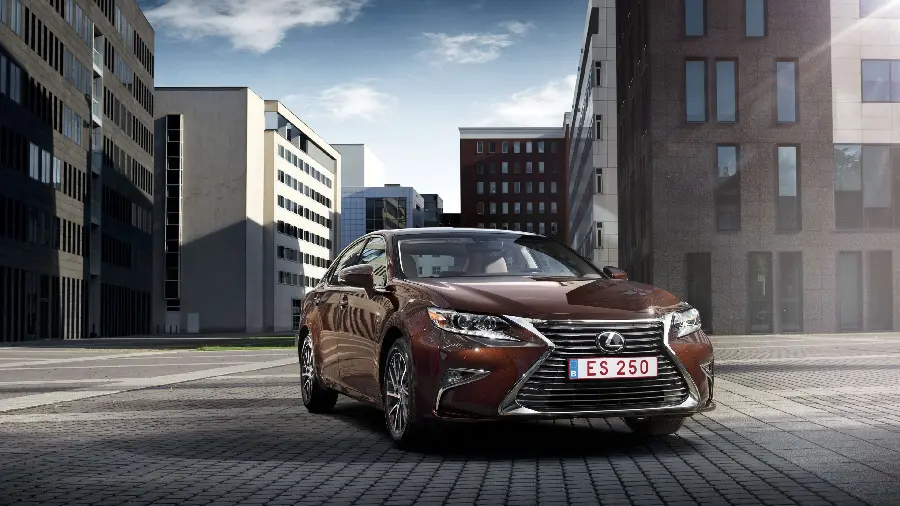 Lexus ES250 luxury sedan photo premium executive car