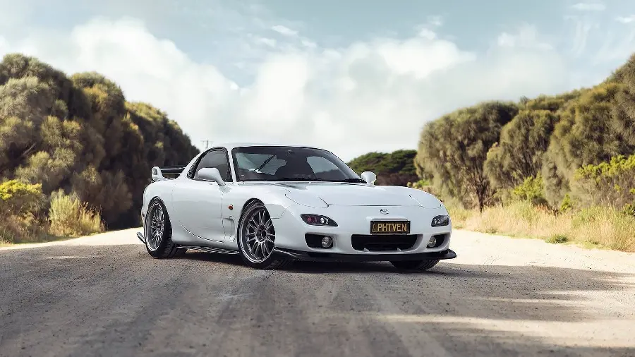 Mazda RX-7 1990s Japanese Sports Car Wallpaper