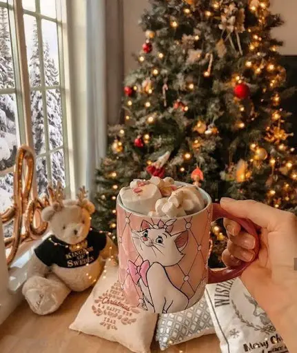 Christmas Girl Profile Pictures For Social Accounts