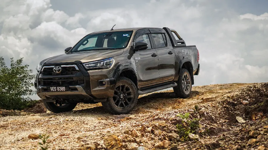 New stylish Toyota Hilux wallpaper for background